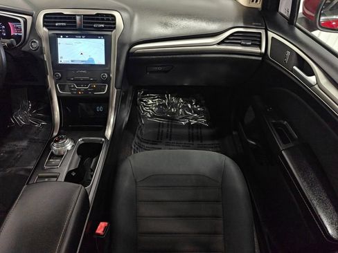 Used 2019 Ford Fusion SE image 23