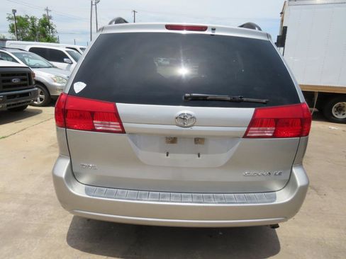 Used 2005 Toyota Sienna LE FWD image 5