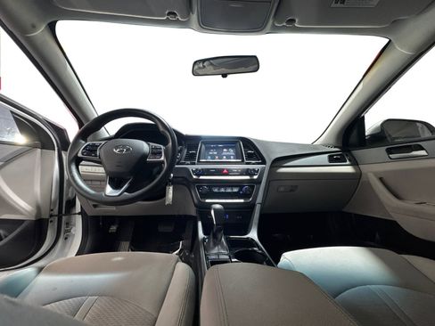 Used 2018 Hyundai Sonata SE FWD image 12