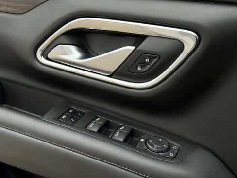 Used 2022 Chevrolet Tahoe LT RWD image 25