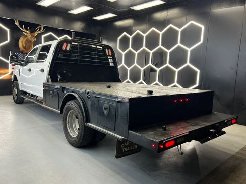 Used 2018 Ford F350 XL w/ Power Equipment Group AWD/4WD image 7