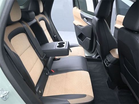 Used 2025 Chevrolet Equinox ACTIV w/ Safety and Technology Package image 15