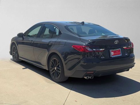 Certified 2026 Toyota Camry SE FWD image 5