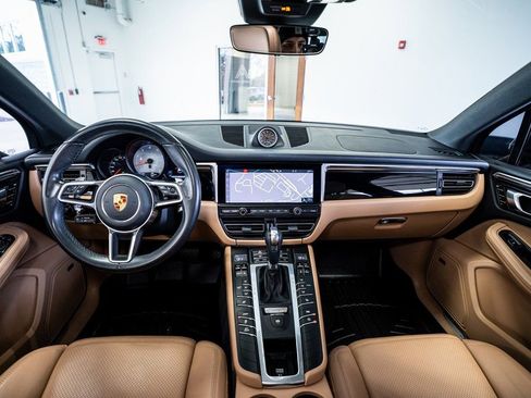 Used 2021 Porsche Macan S image 57