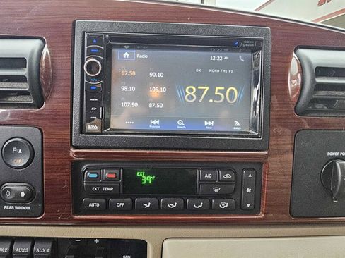 Used 2006 Ford F350 Lariat AWD/4WD image 15