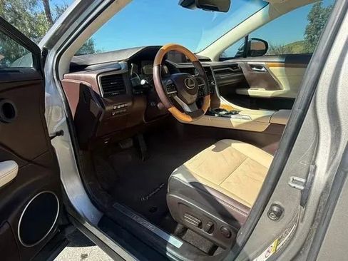 Used 2017 Lexus RX 350 FWD w/ Premium Package image 8