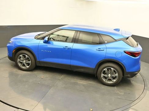 Used 2025 Chevrolet Blazer LT image 39