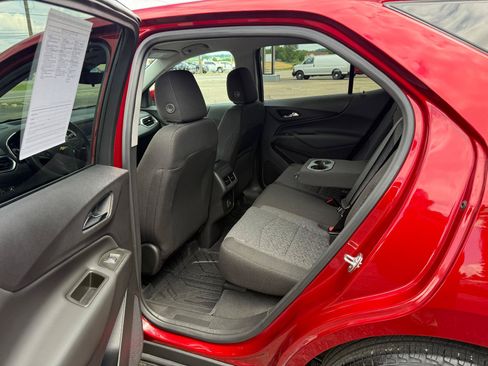 Certified 2024 Chevrolet Equinox LT w/ LPO, Floor Liner Package FWD image 12