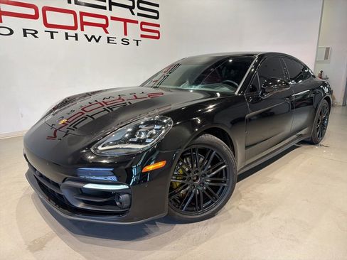 Used 2023 Porsche Panamera 4 Platinum Edition w/ Assistance Package AWD/4WD image 2