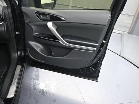 Used 2023 Mitsubishi Eclipse Cross LE AWD/4WD image 77