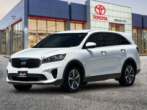 Used 2020 Kia Sorento AWD V6 image 2