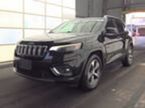 Used 2019 Jeep Cherokee Limited AWD/4WD image 1