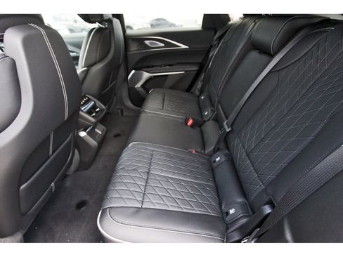 New 2027 Cadillac Lyriq Signature Sport w/ Nappa Leather Package AWD/4WD image 7