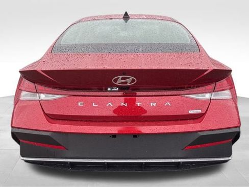New 2026 Hyundai Elantra Hybrid w/ Cargo Package FWD image 5