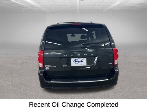 Used 2020 Dodge Grand Caravan SXT image 12