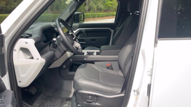 Certified 2026 Land Rover Defender 110 S AWD/4WD image 5