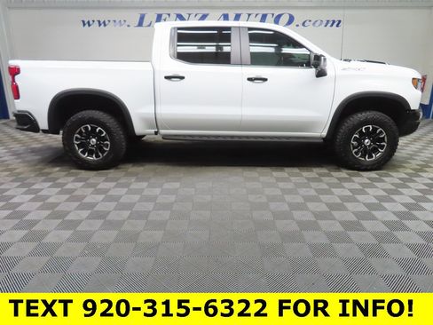 Used 2025 Chevrolet Silverado 1500 ZR2 w/ Technology Package image 2