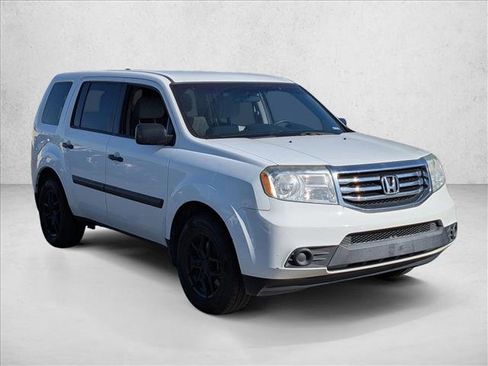 Used 2015 Honda Pilot LX image 3