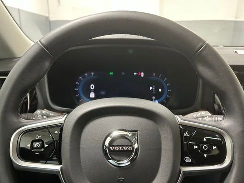 Certified 2025 Volvo V60 B5 Cross Country Plus AWD/4WD image 13
