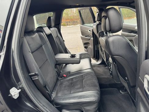 Used 2015 Jeep Grand Cherokee Altitude AWD/4WD image 14