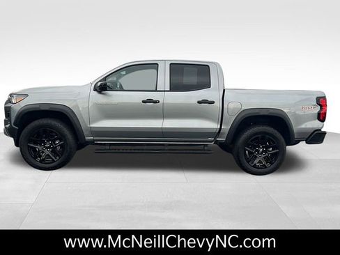 Used 2024 Chevrolet Colorado Trail Boss w/ Advanced Trailering Package image 4