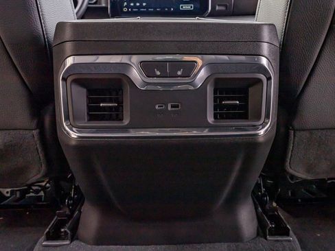 Used 2025 GMC Sierra 1500 Denali w/ Denali Reserve Package AWD/4WD image 28