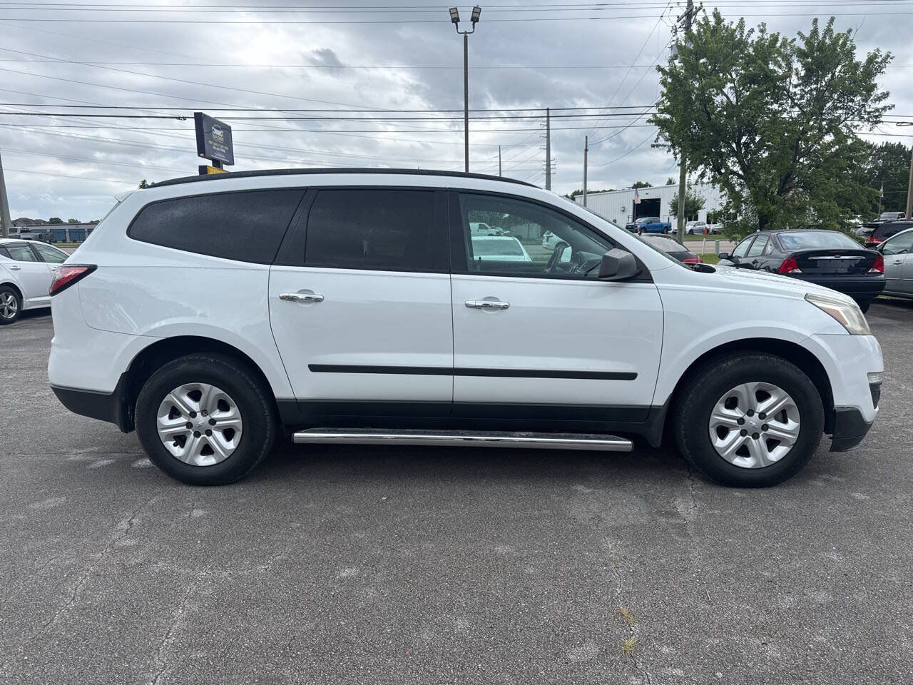 Used 2016 Chevrolet Traverse LS FWD image 5