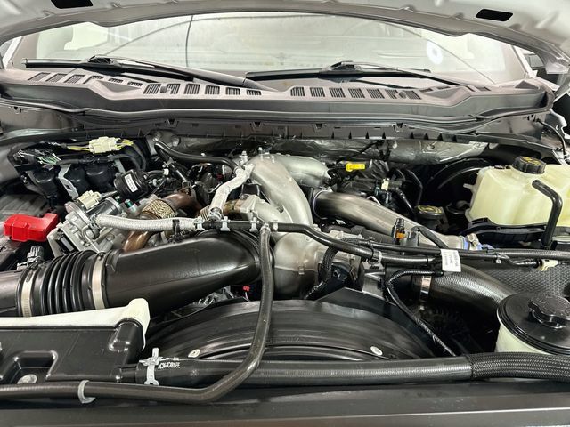 Used 2024 Ford F350 Lariat w/ Lariat Ultimate Package AWD/4WD image 32