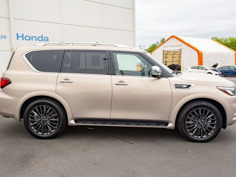 Used 2022 INFINITI QX80 Sensory w/ All-Season Package AWD/4WD image 16
