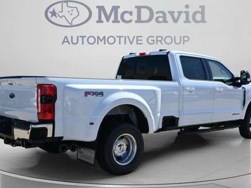 Used 2026 Ford F350 Lariat w/ Lariat Premium Package AWD/4WD image 5