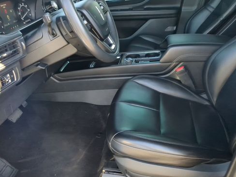 Used 2021 Lincoln Corsair Standard image 11