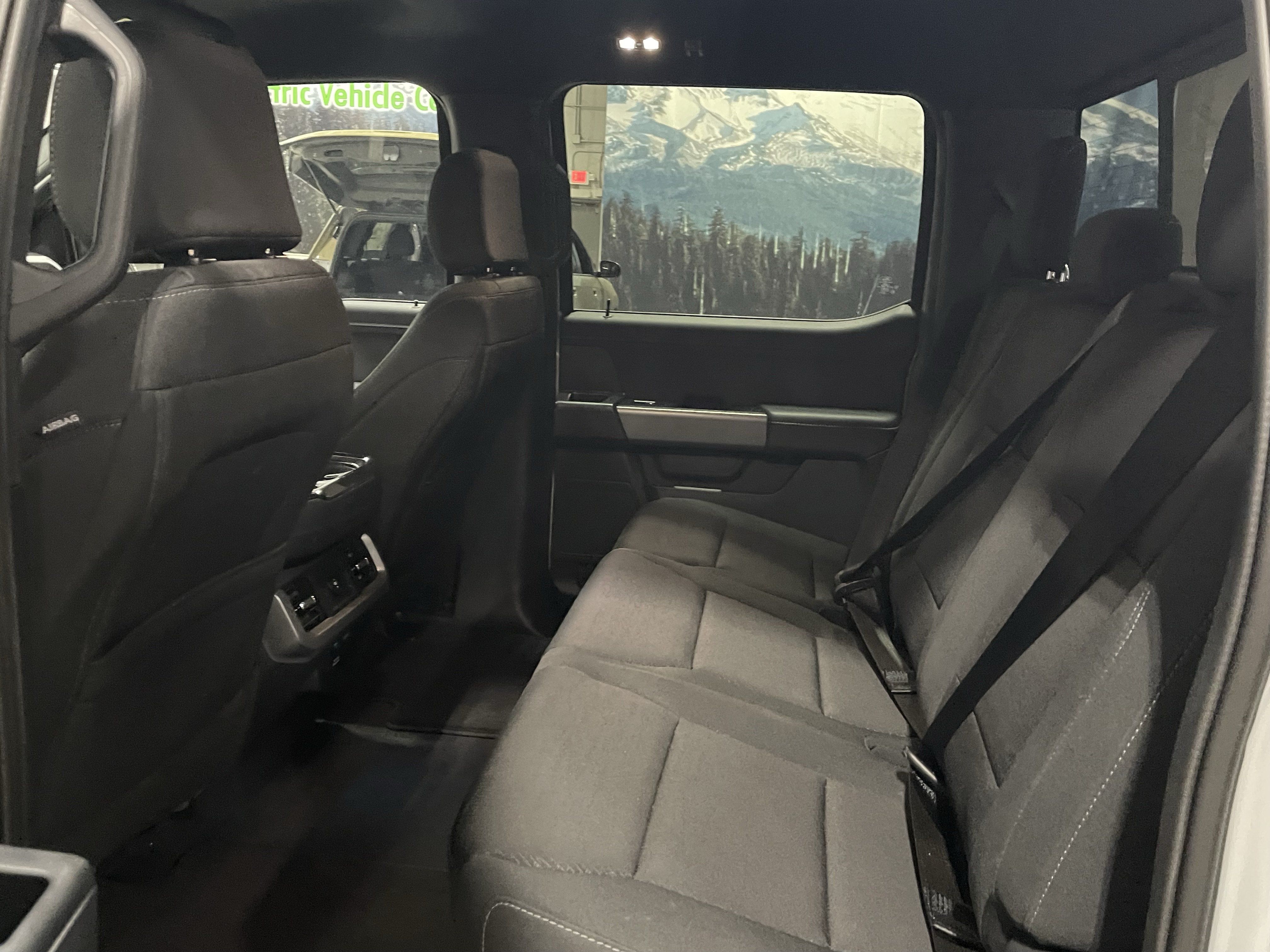 Used 2025 Ford F150 XLT w/ Equipment Group 302A MID AWD/4WD image 15
