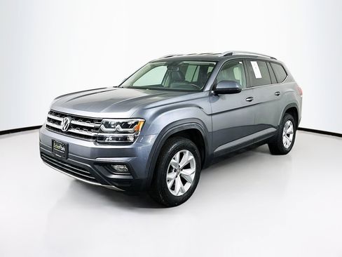 Used 2018 Volkswagen Atlas SE image 3