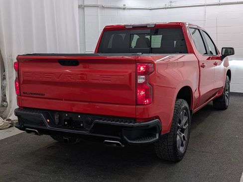 Used 2022 Chevrolet Silverado 1500 LT AWD/4WD image 3