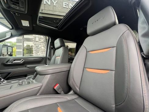 Used 2026 GMC Sierra 2500 AT4 w/ AT4 Premium Plus Package AWD/4WD image 16