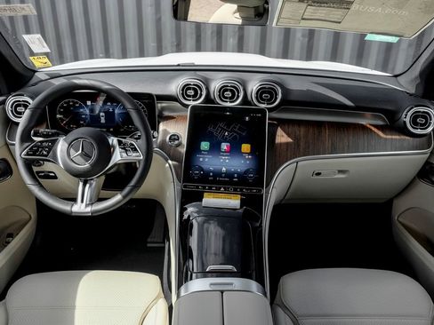 New 2026 Mercedes-Benz GLC 350e 4MATIC image 19