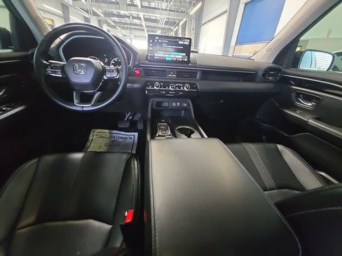 Used 2023 Honda Pilot Touring image 21