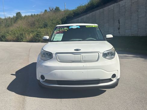 Used 2016 Kia Soul EV image 11