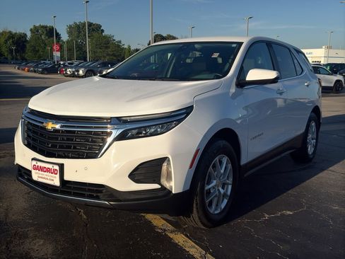 Certified 2024 Chevrolet Equinox LT AWD/4WD image 2