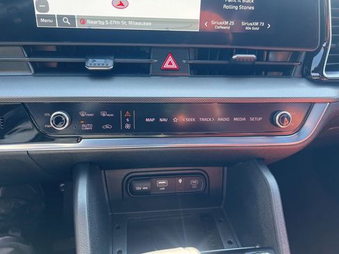 Certified 2024 Kia Sportage SX AWD/4WD image 55