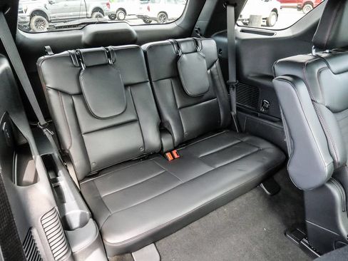 New 2026 Ford Explorer ST-Line w/ ST-Line Street Pack AWD/4WD image 31