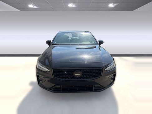 Certified 2024 Volvo S60 B5 Plus FWD image 6