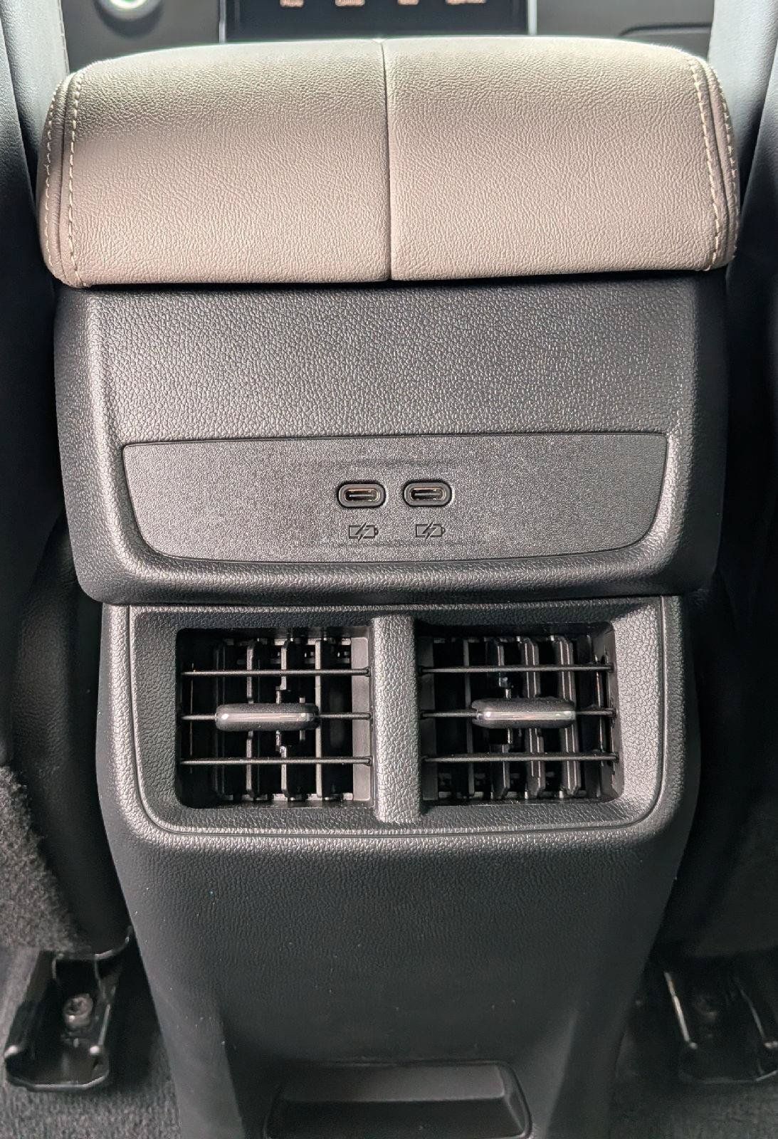 New 2027 GMC Terrain Elevation w/ Elevation Premium Package AWD/4WD image 20