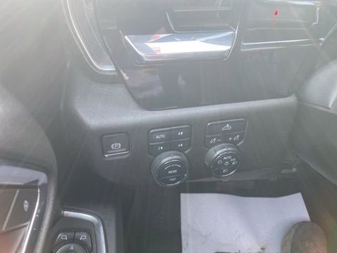 Used 2024 Chevrolet Silverado 1500 RST w/ Rally Edition AWD/4WD image 19