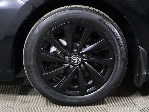 Used 2024 Toyota Camry SE image 20