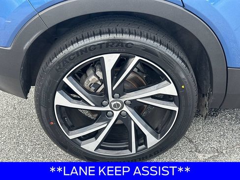 Used 2020 Volvo XC40 T4 R-Design w/ Protection Package Premier FWD image 19