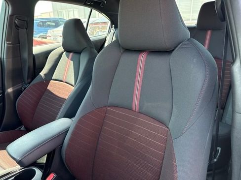 Used 2025 Toyota Corolla SE w/ SE Premium Package FWD image 10