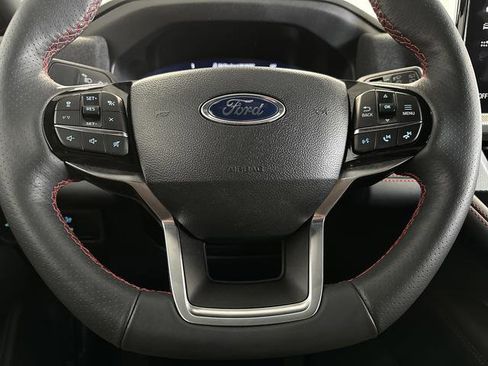 Certified 2025 Ford Explorer ST-Line image 18