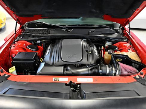 Used 2014 Dodge Challenger R/T RWD image 39