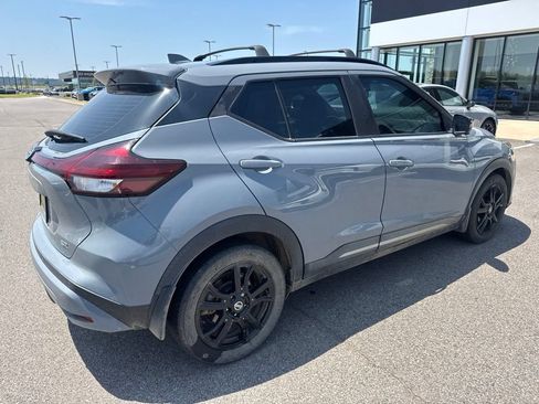 Used 2021 Nissan Kicks SR w/ SR Premium Package FWD image 6